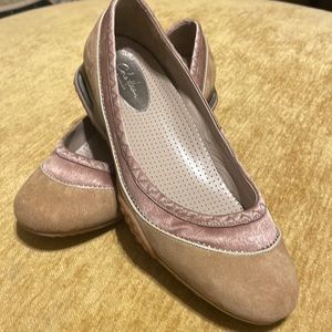 Coke Haan/Nike Air like new women’s shoes, size 9.5